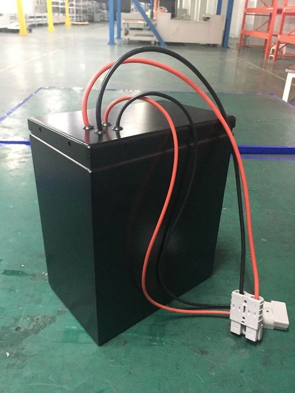 Batterijen met een hoge capaciteit die worden gebruikt in elektrische motorfietsbatterijen NCM48V75Ah 12.5A Maximale laadstroom