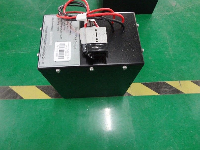 Batterijen met een hoge capaciteit die worden gebruikt in elektrische motorfietsbatterijen NCM48V75Ah 12.5A Maximale laadstroom
